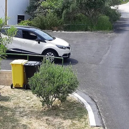 Violeta Πανσιόν 3*