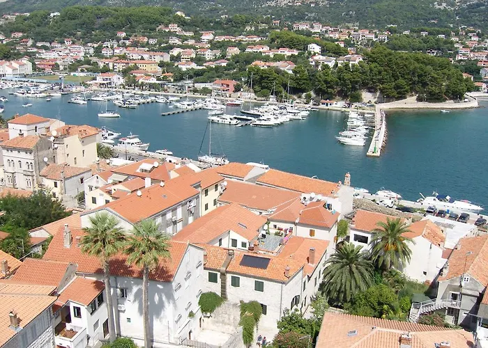 Πανσιόν Violeta 3*